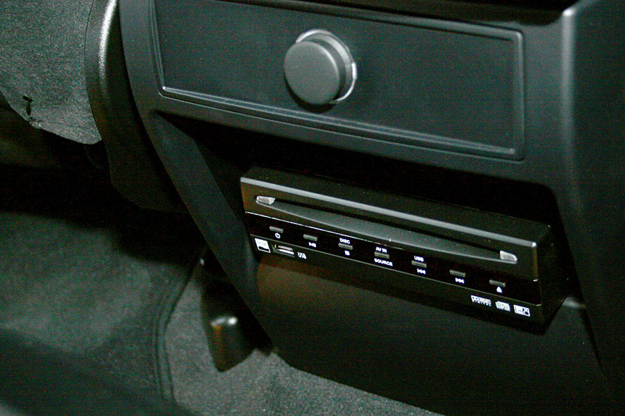 DVD-Player in der Mittelkonsole vom BMW X5